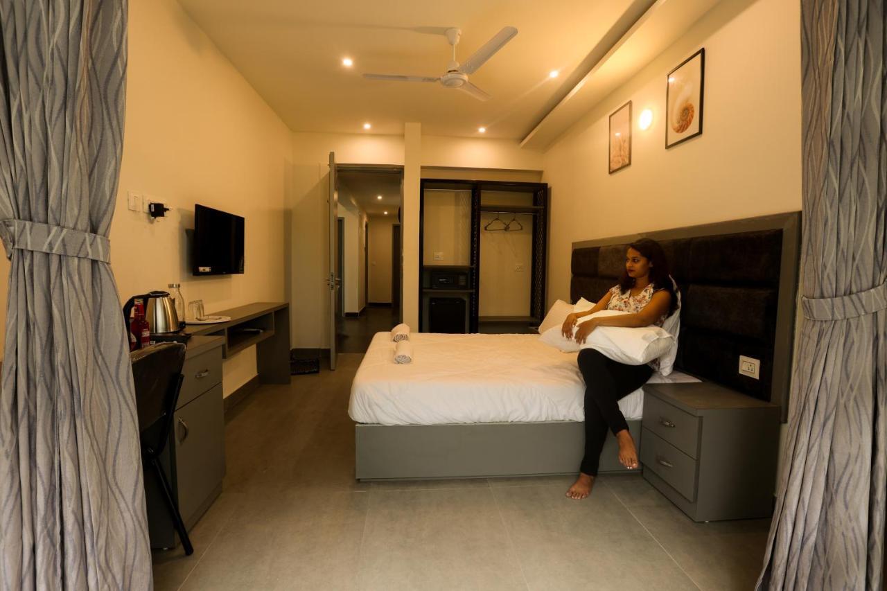 Coastal Pearl Hotel Miramar Panaji Exterior photo