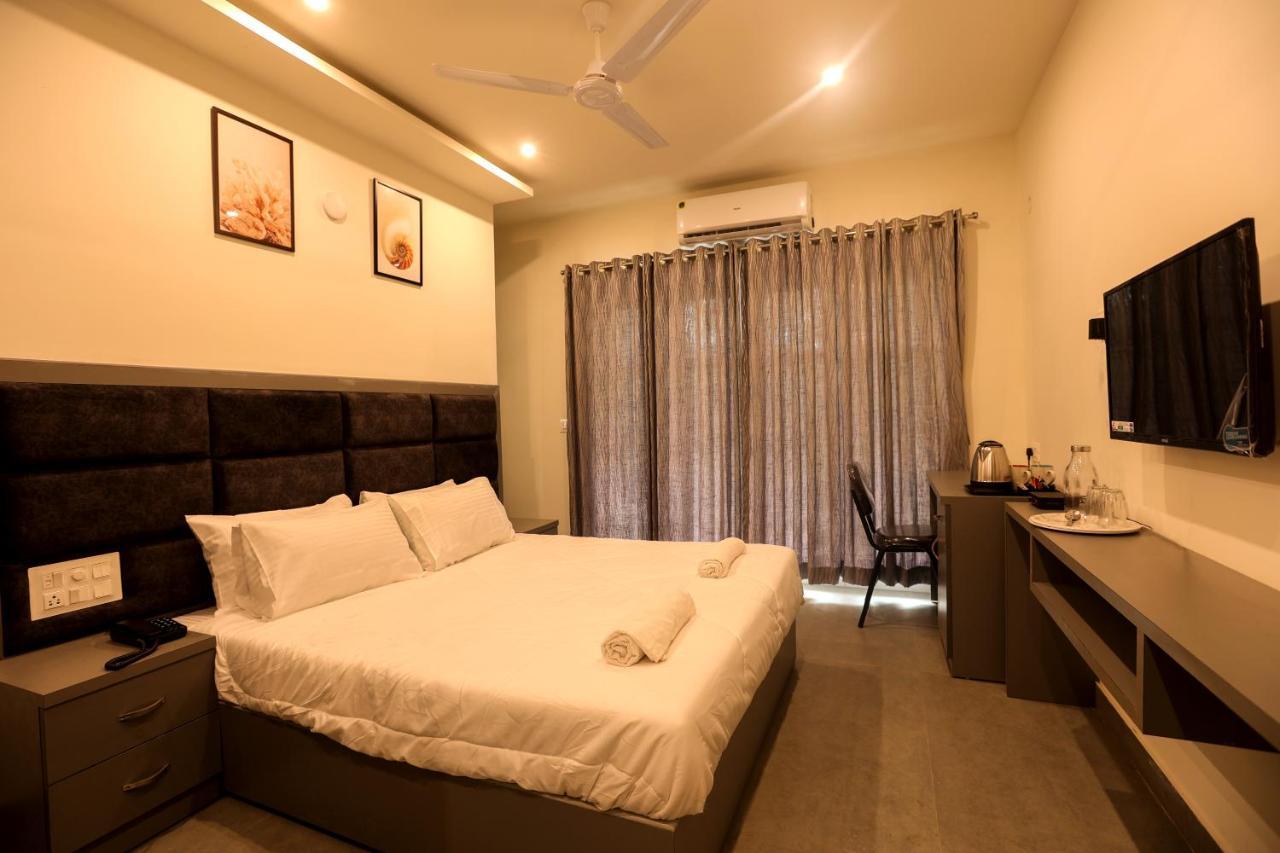 Coastal Pearl Hotel Miramar Panaji Exterior photo